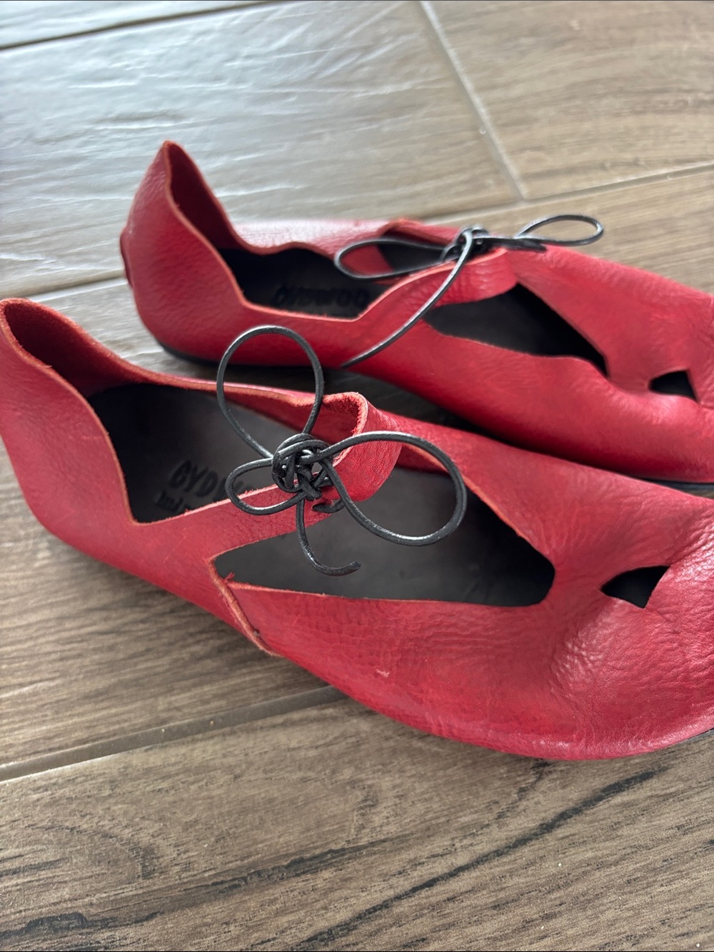 Cydwoq Red Leather Cutout Flats with Tie Accent - Picture 3 of 6